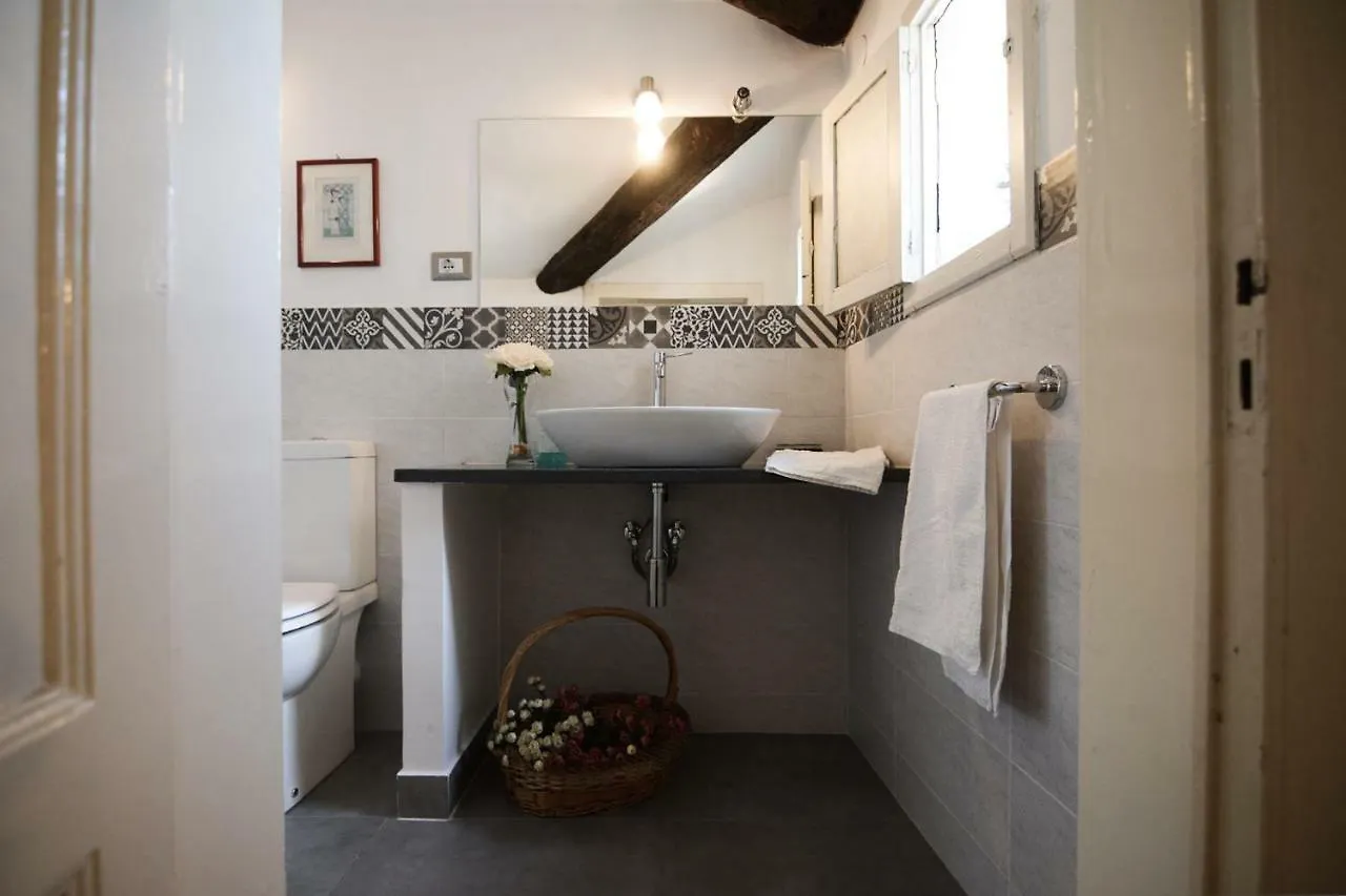 Attico Agora - Elegante Duplex Nel Cuore Di Katanya Daire